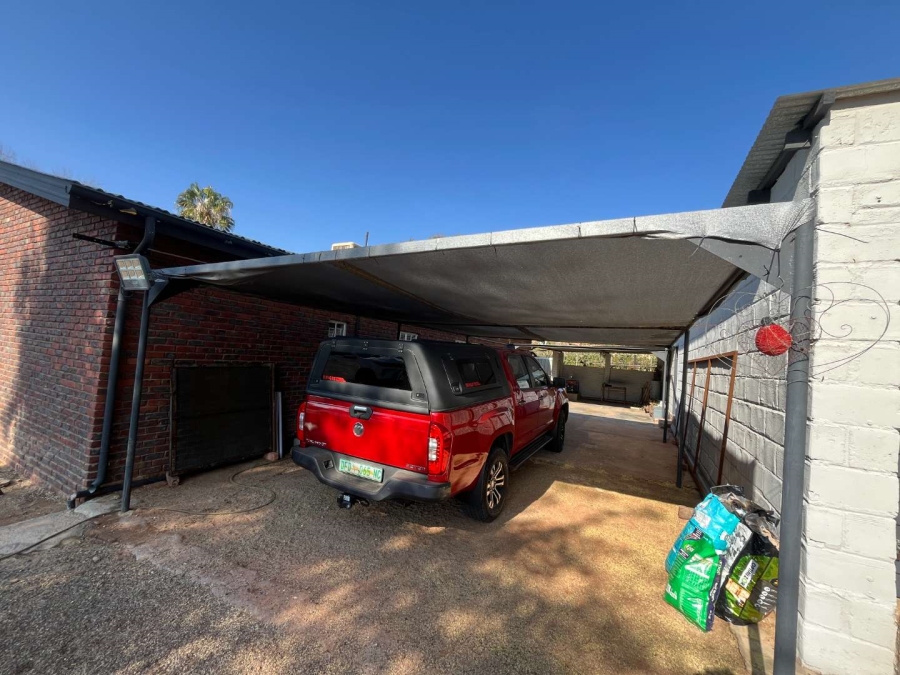 4 Bedroom Property for Sale in Ses Brugge Northern Cape